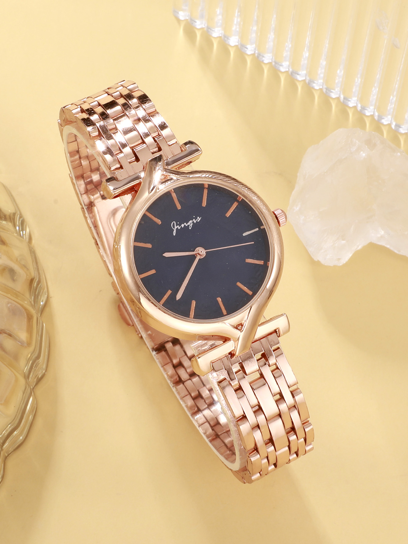 Casual Cute Luxurious Solid Color Folding Buckle Buckle Quartz Women's Watches display picture 9