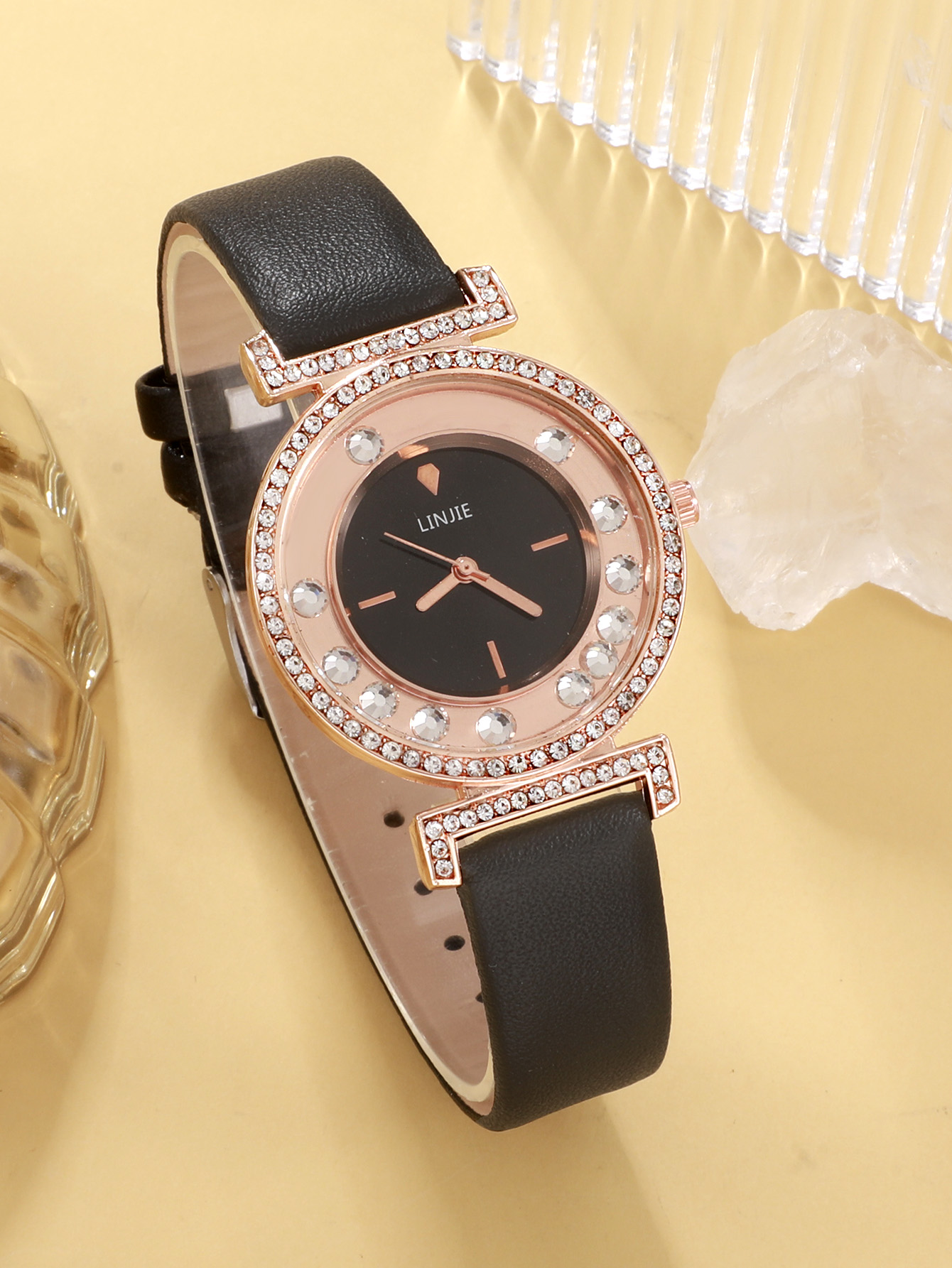 Casual Cute Luxurious Solid Color Folding Buckle Buckle Quartz Women's Watches display picture 29
