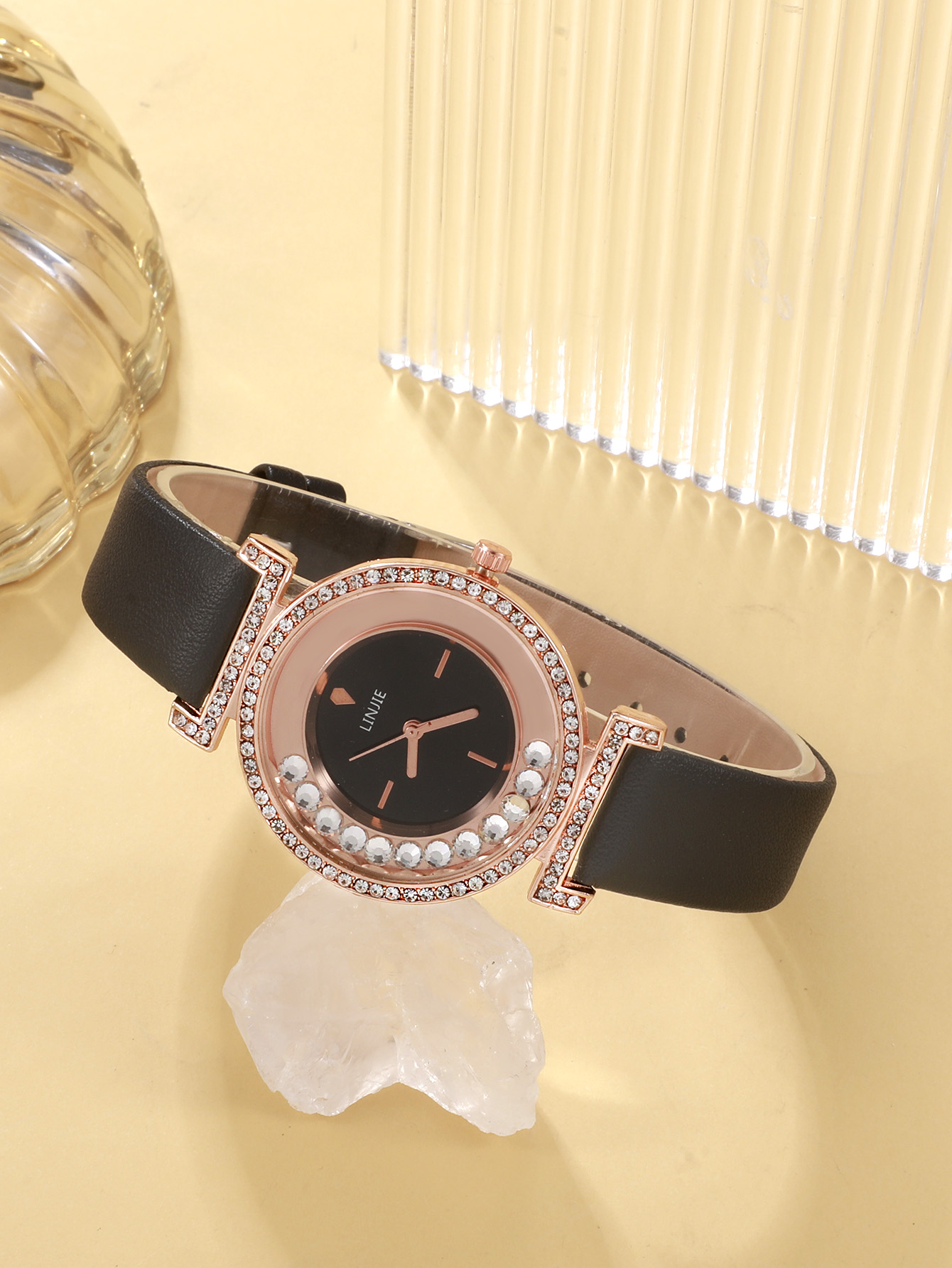 Casual Cute Luxurious Solid Color Folding Buckle Buckle Quartz Women's Watches display picture 31