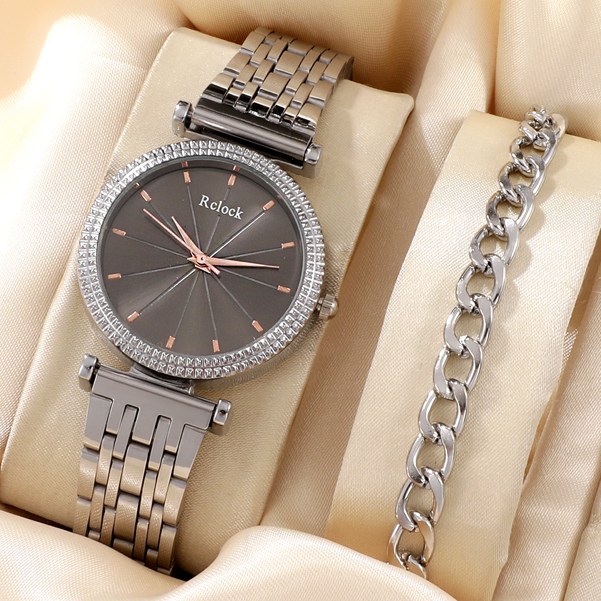 Casual Elegant Luxurious Solid Color Folding Buckle Quartz Women's Watches display picture 1