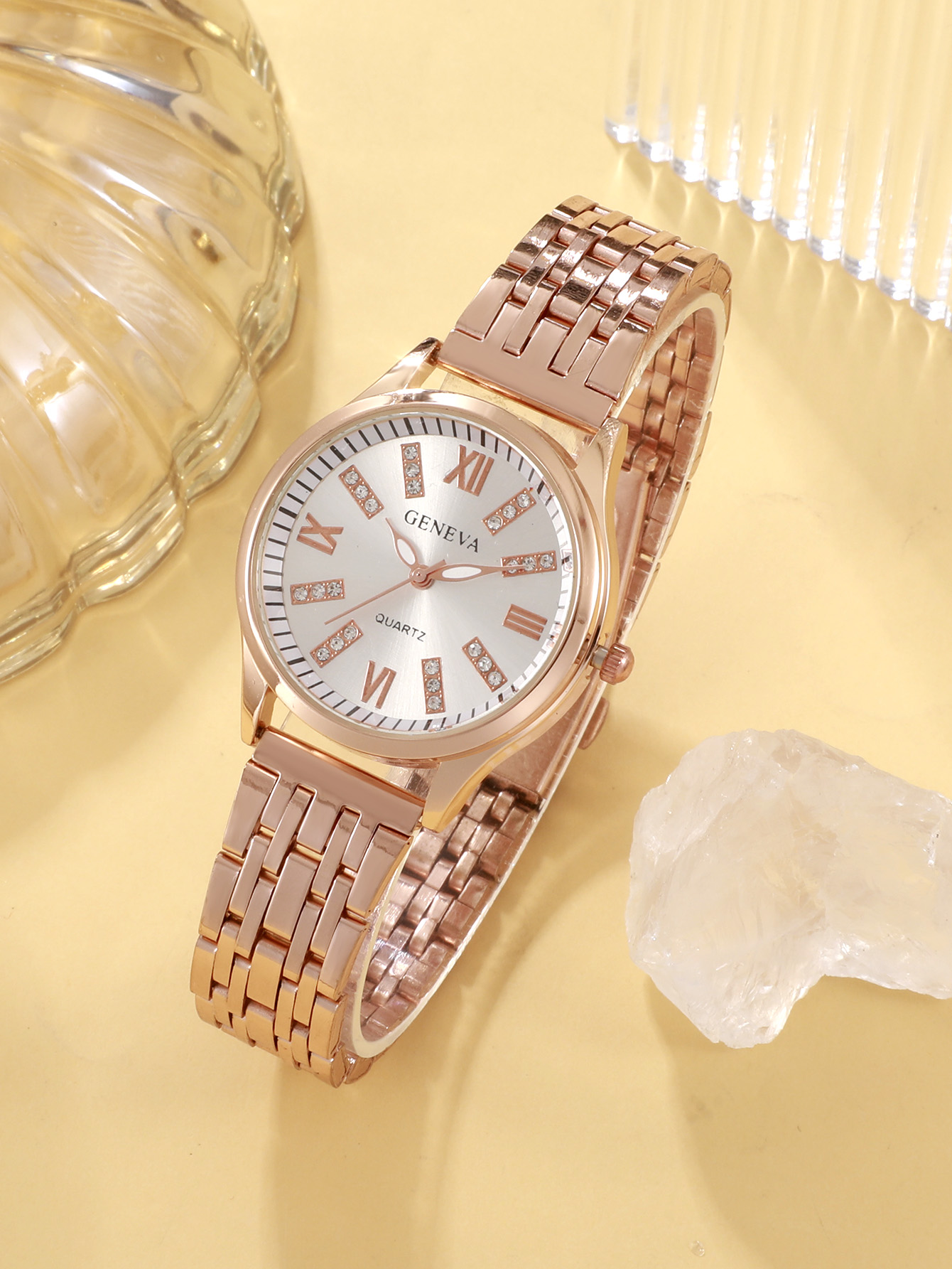 Casual Elegant Luxurious Solid Color Folding Buckle Quartz Women's Watches display picture 9