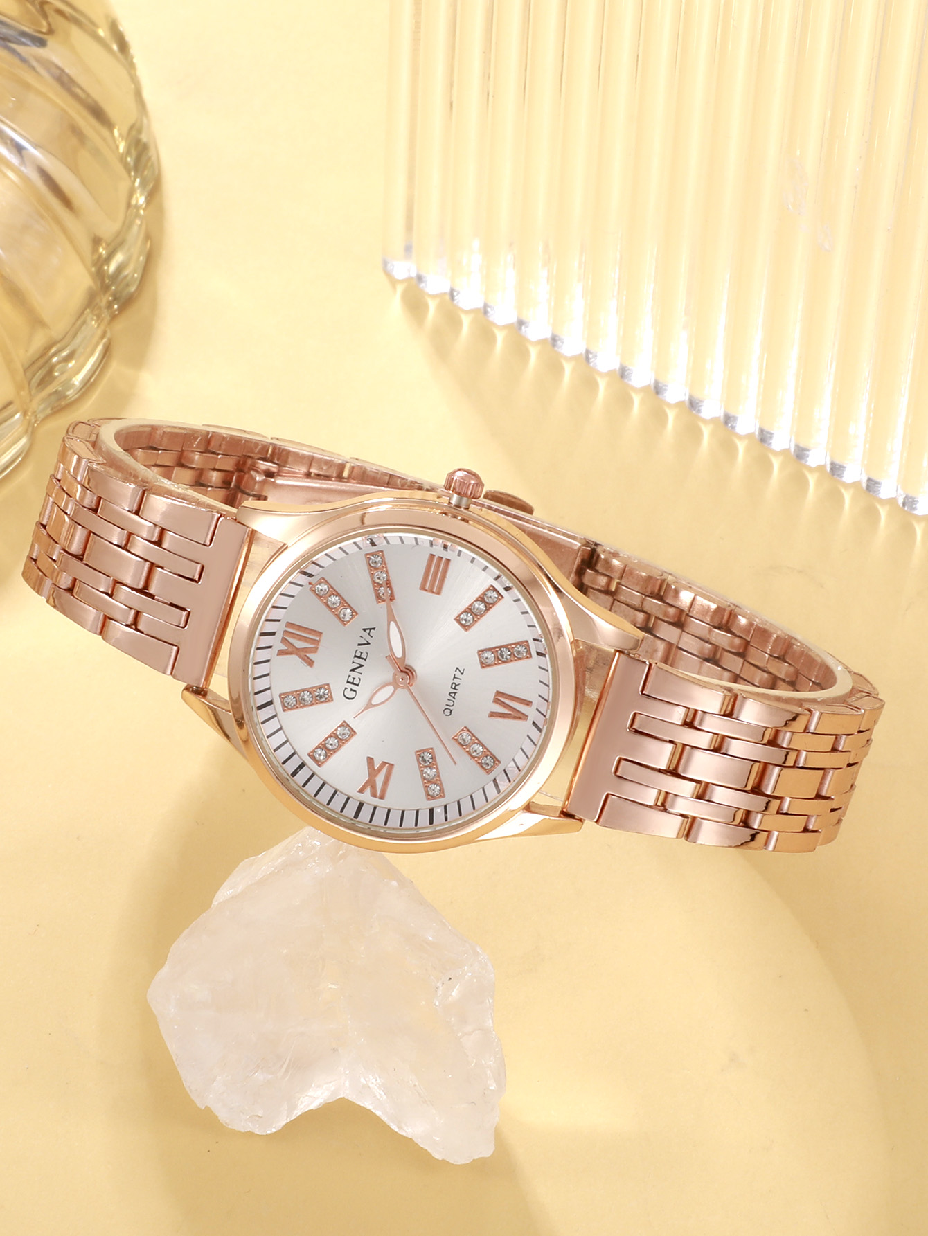 Casual Elegant Luxurious Solid Color Folding Buckle Quartz Women's Watches display picture 10