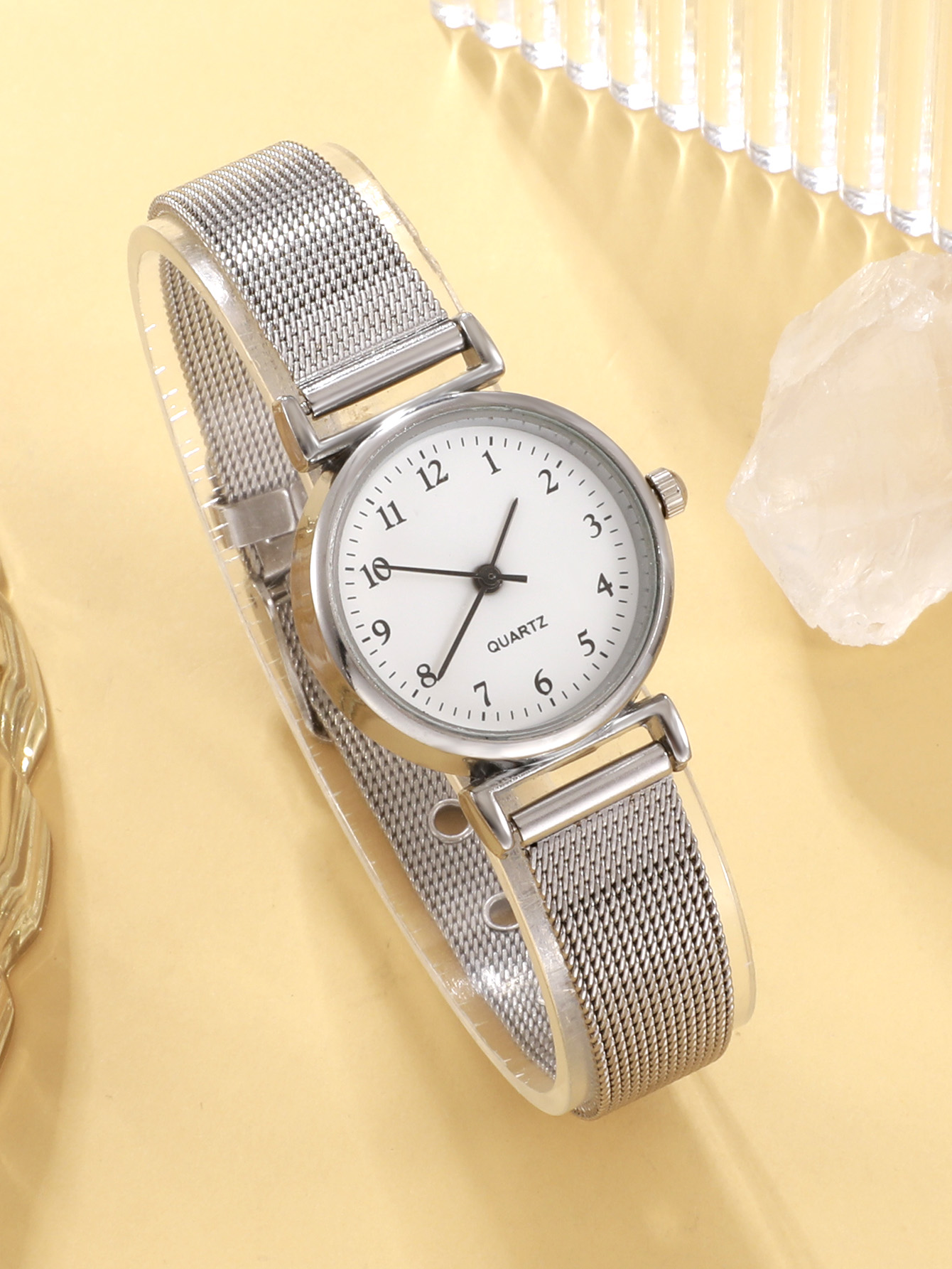 Casual Elegant Luxurious Solid Color Folding Buckle Quartz Women's Watches display picture 26