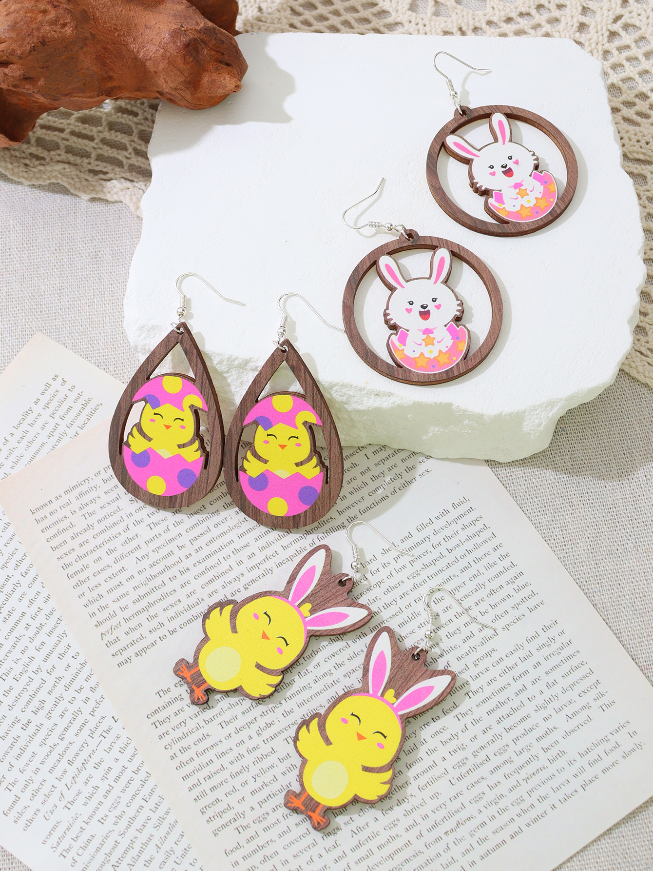 1 Pair Simple Style Rabbit Wood Iron Drop Earrings display picture 5