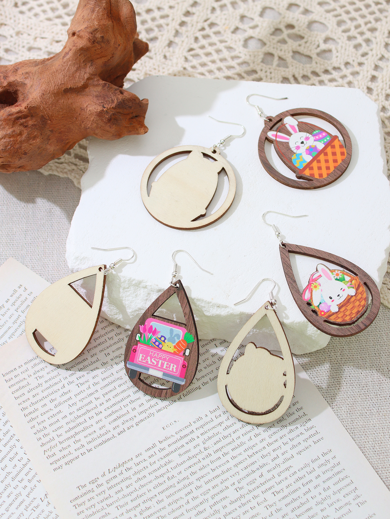 1 Pair Simple Style Rabbit Wood Iron Drop Earrings display picture 2