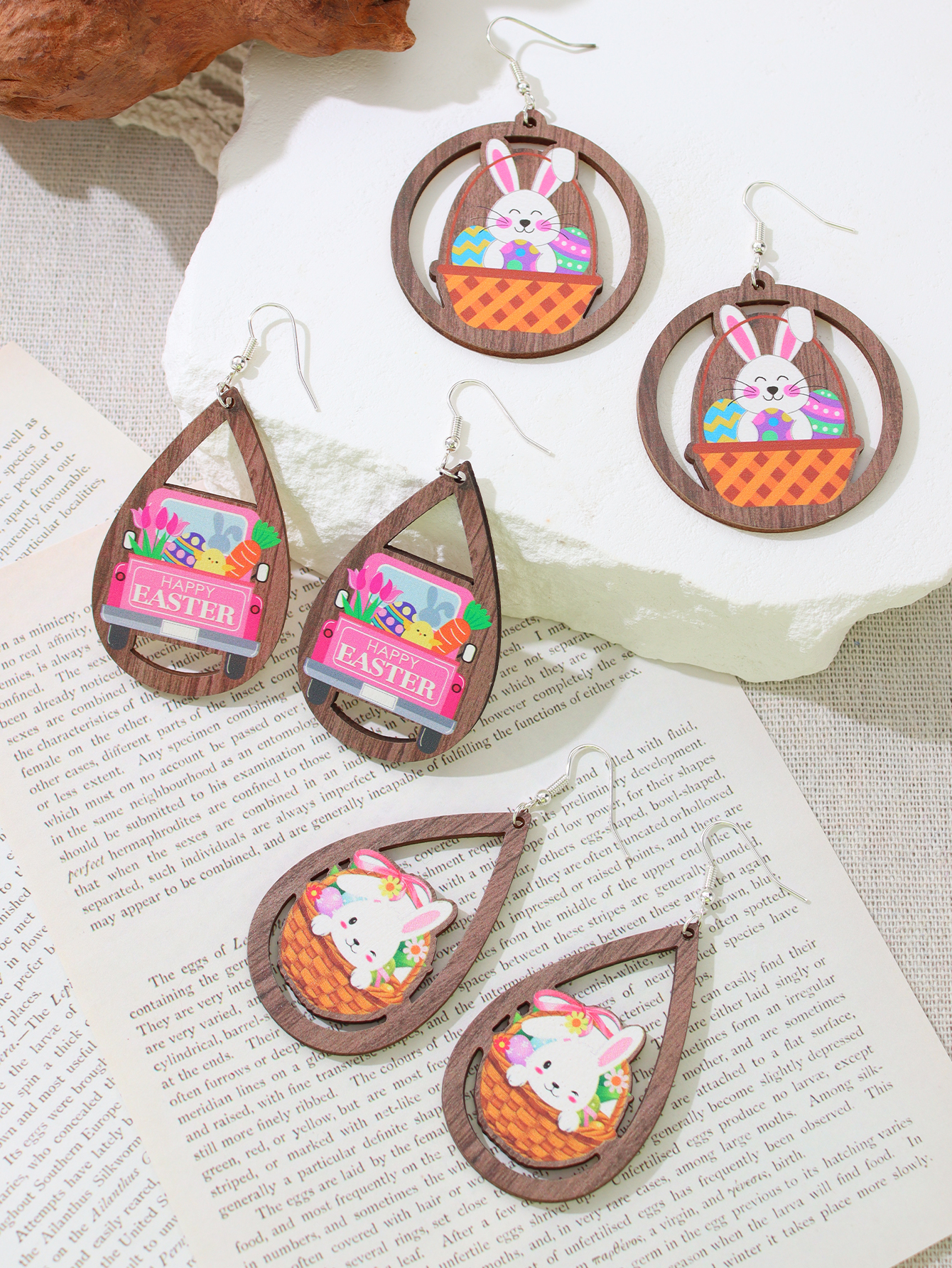 1 Pair Simple Style Rabbit Wood Iron Drop Earrings display picture 4