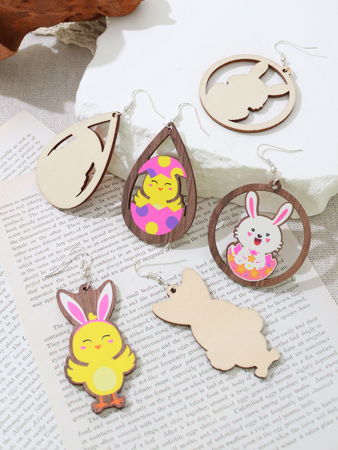 1 Pair Simple Style Rabbit Wood Iron Drop Earrings display picture 8