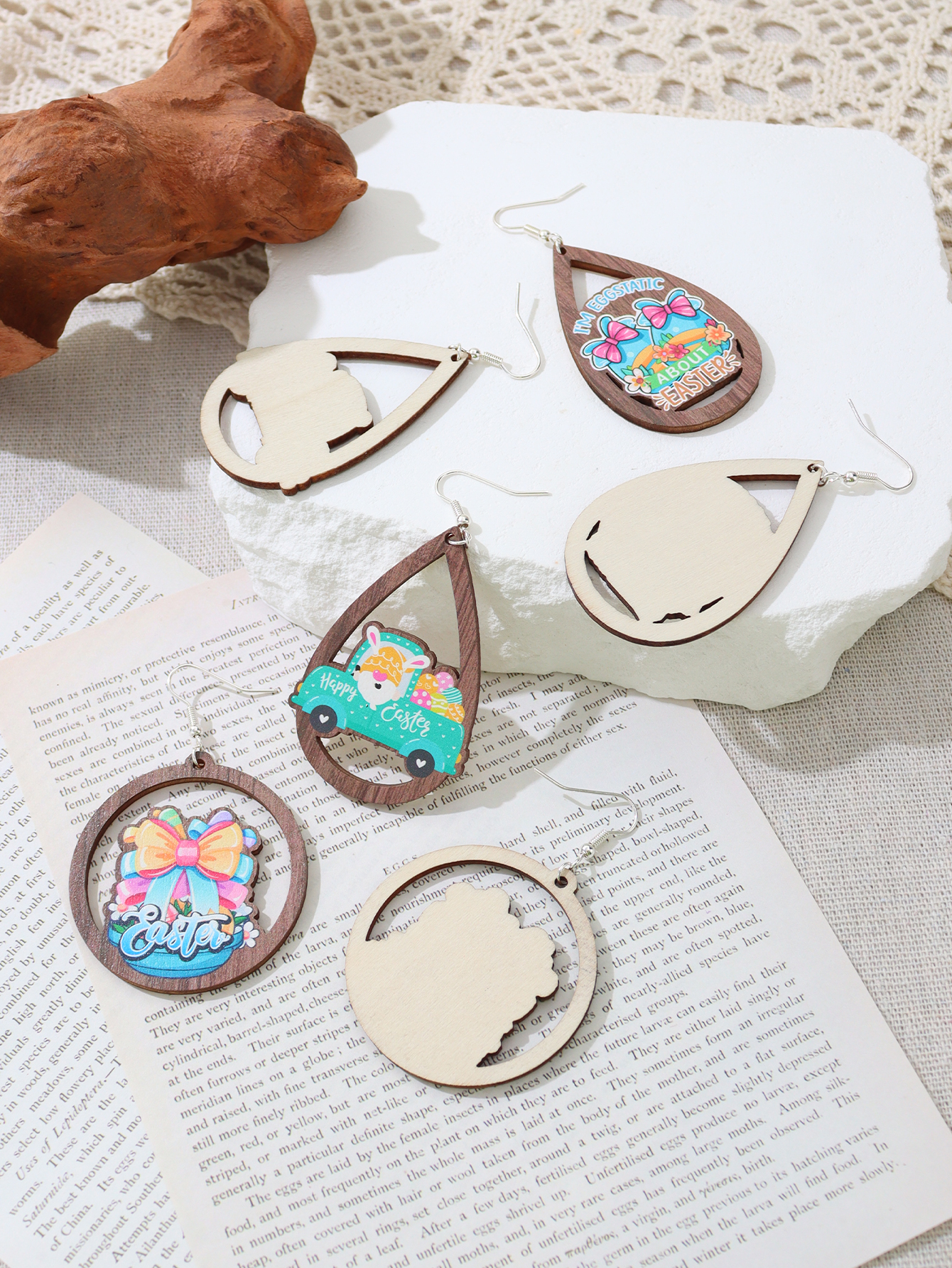 1 Pair Simple Style Rabbit Wood Iron Drop Earrings display picture 15
