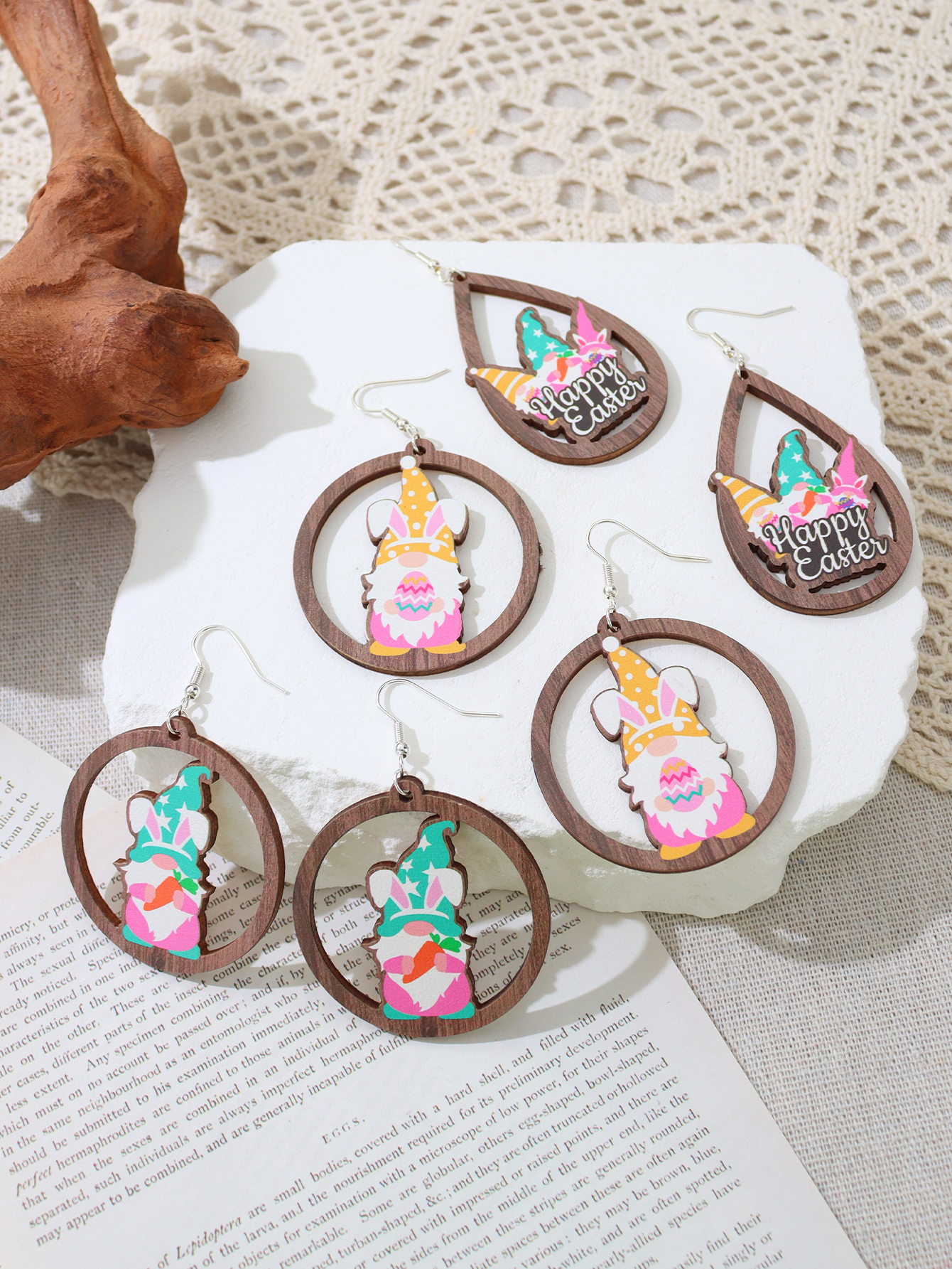 1 Pair Simple Style Rabbit Wood Iron Drop Earrings display picture 20