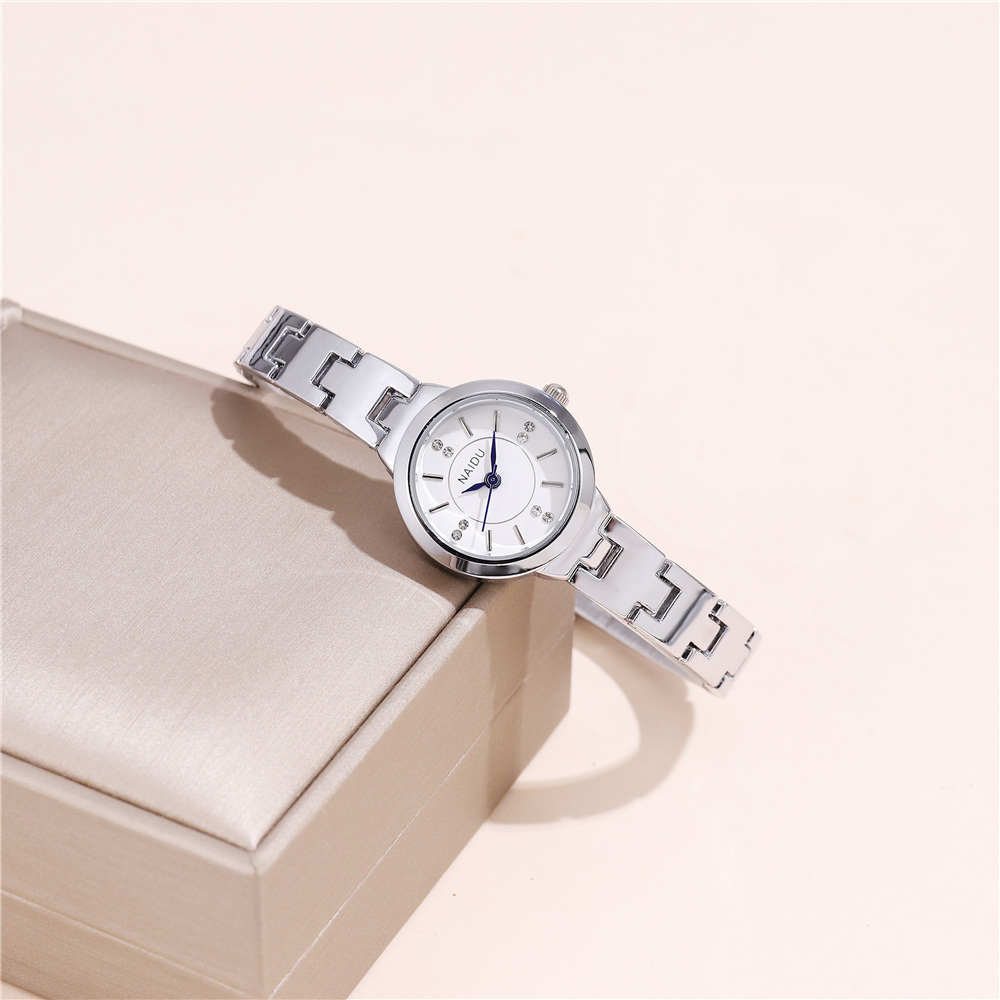 Simple Style Solid Color Quartz Women's Watches display picture 10