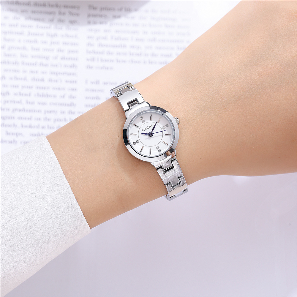 Simple Style Solid Color Quartz Women's Watches display picture 7