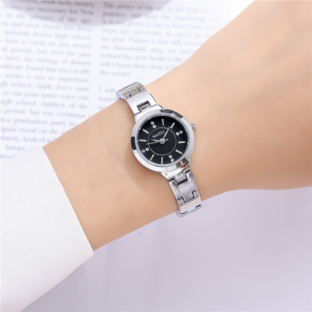 Simple Style Solid Color Quartz Women's Watches display picture 6