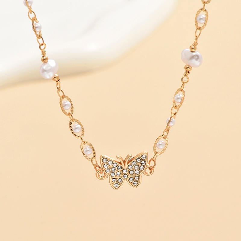Elegant Simple Style Butterfly Alloy Plating Inlay Artificial Pearls Rhinestones Women's Choker display picture 7