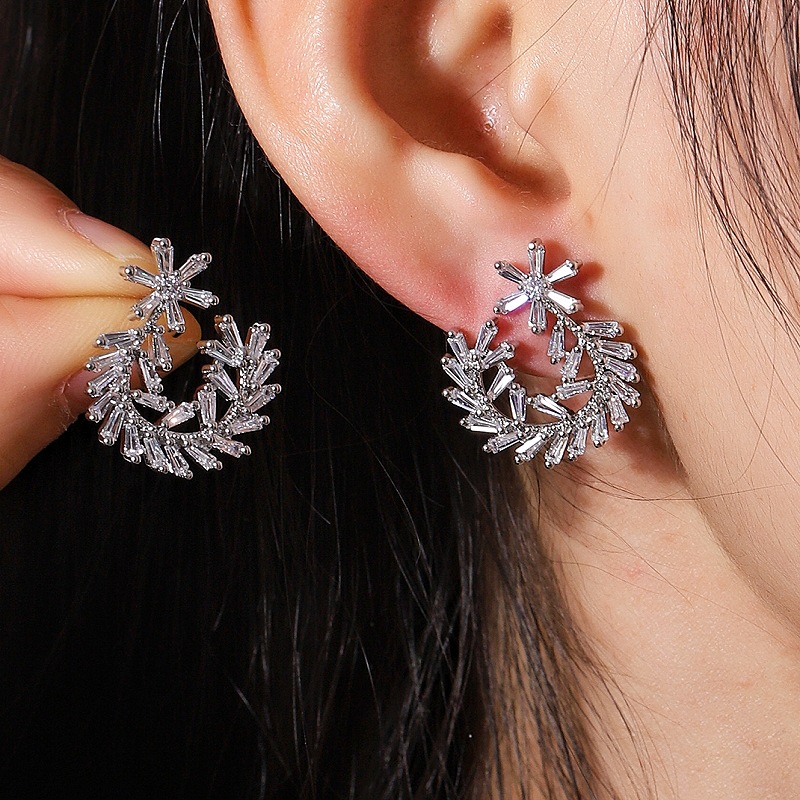 1 Pair IG Style Leaf Copper Ear Studs display picture 2