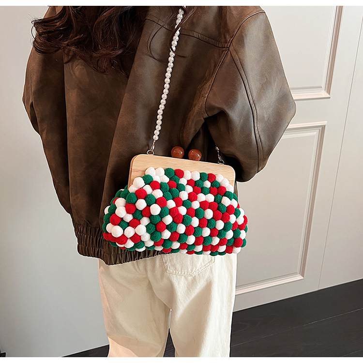 Women's Medium Plush Multicolor Cute Lock Clasp Dome Bag display picture 9
