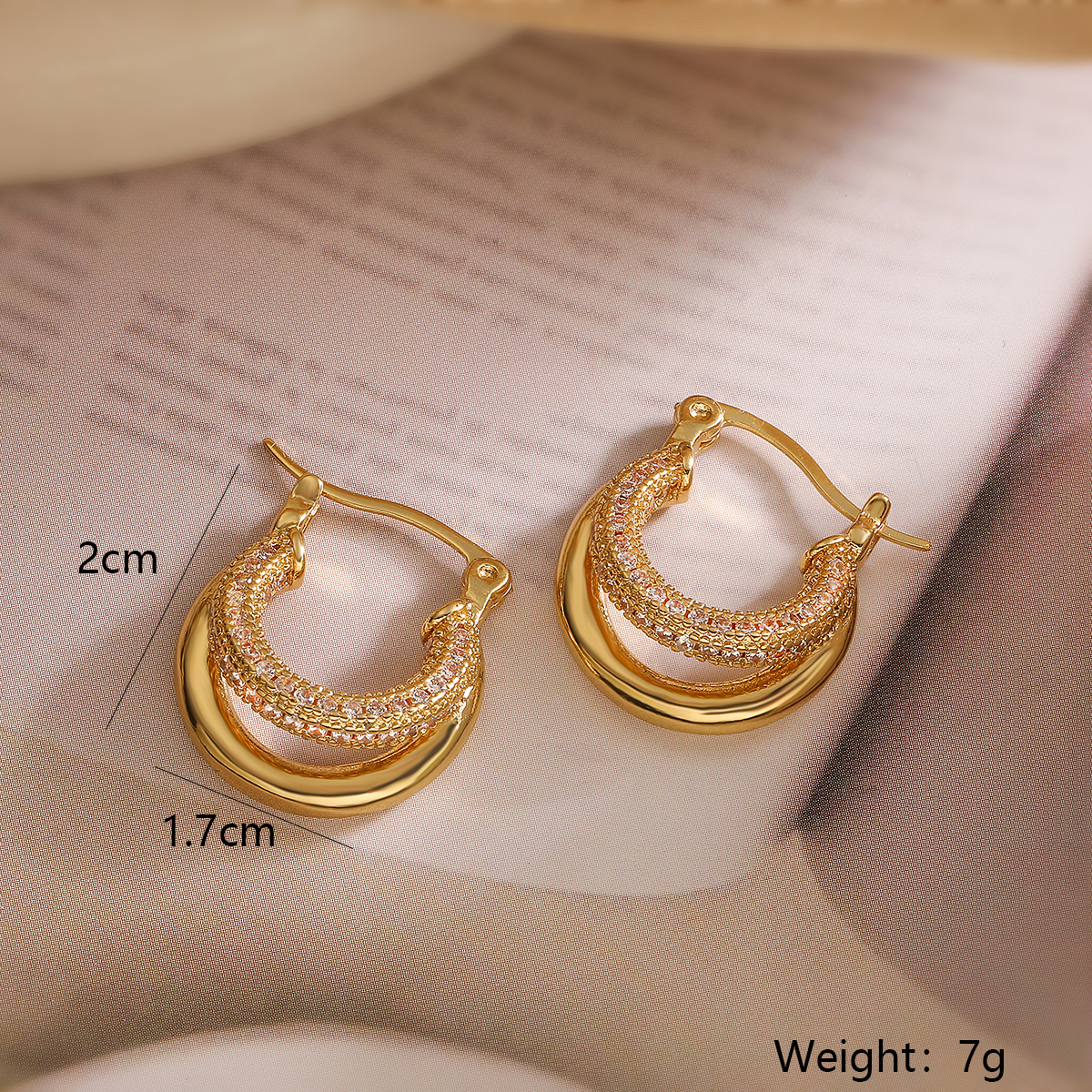 1 Paar Einfacher Stil Geometrisch Inlay Kupfer Zirkon 18 Karat Vergoldet Reif Ohrringe display picture 2