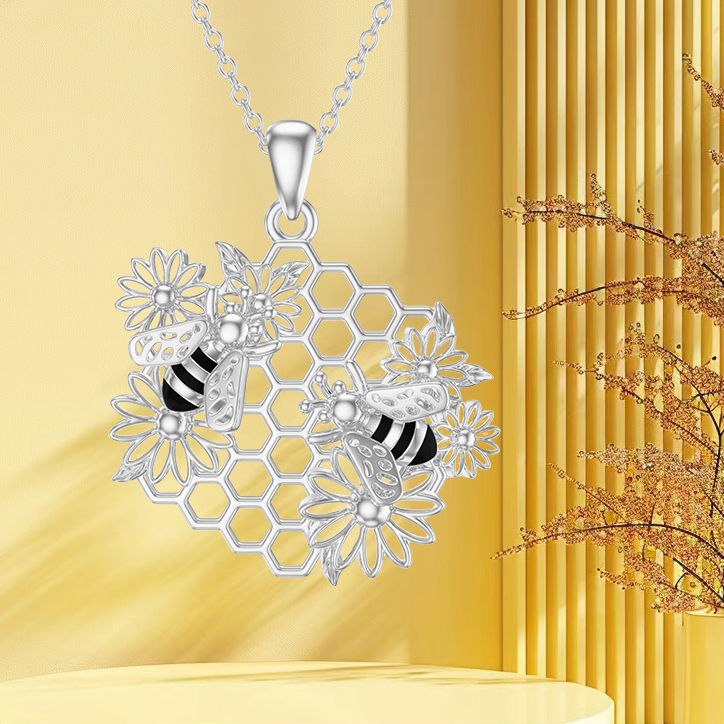Pastoral Simple Style Sunflower Honeycomb Bee Alloy Hollow Out Gold Plated Silver Plated Women's Pendant Necklace display picture 2