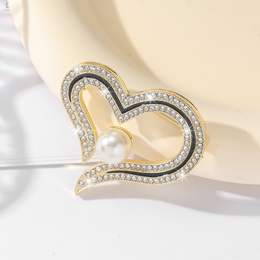 IG Style Shiny Heart Shape Alloy Inlay Artificial Rhinestones Pearl Women's Brooches display picture 2