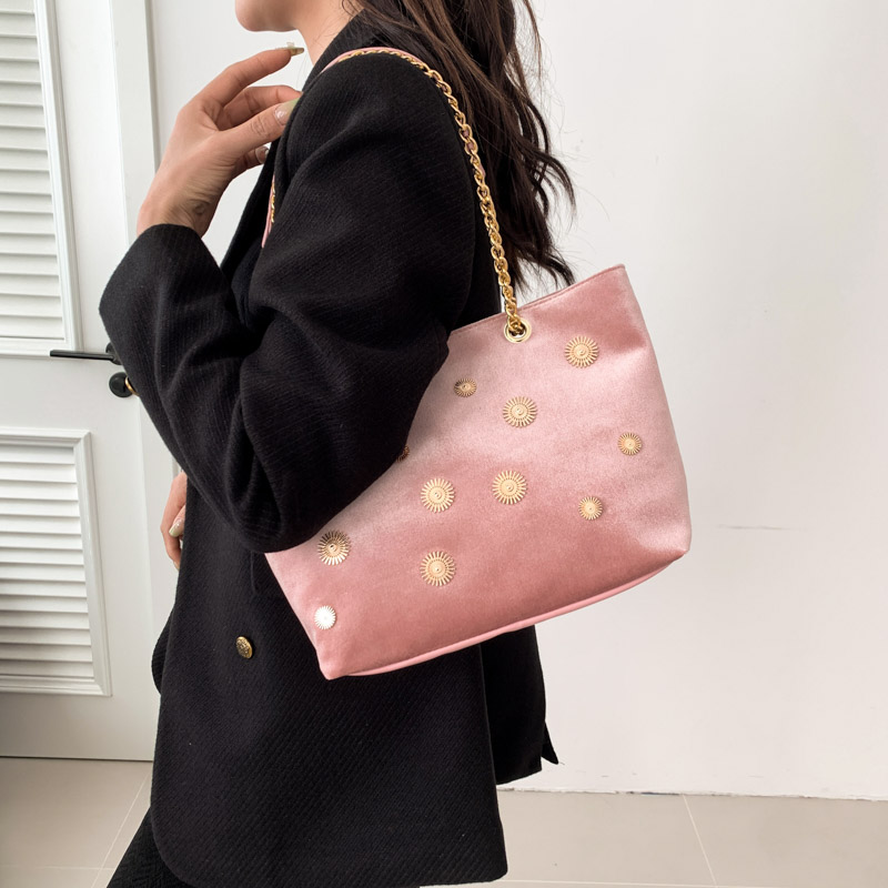 Women's Gold Velvet Round Dots Elegant Square Zipper Shoulder Bag display picture 1