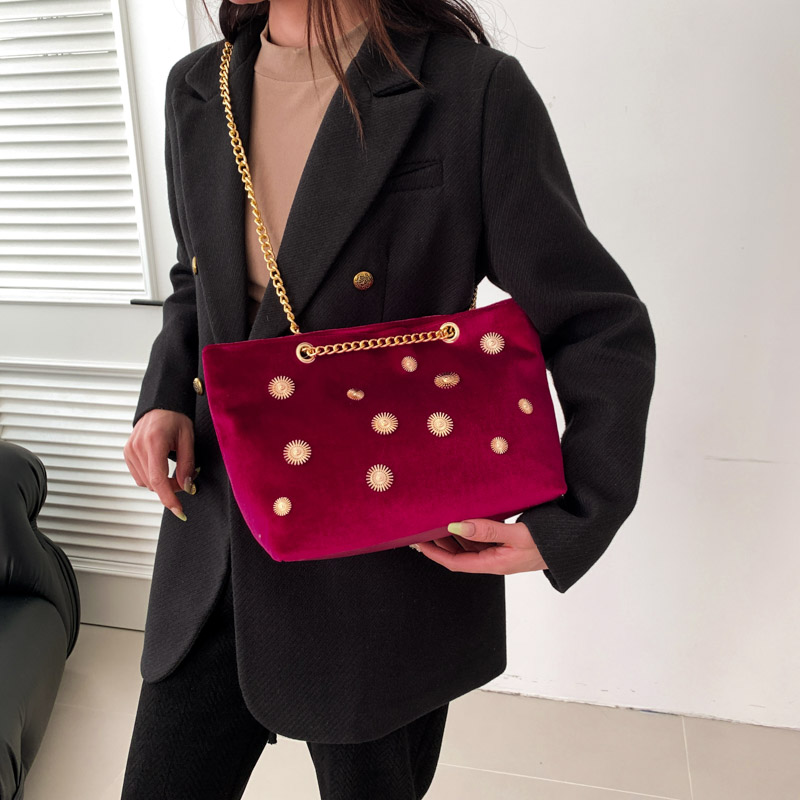 Women's Gold Velvet Round Dots Elegant Square Zipper Shoulder Bag display picture 3