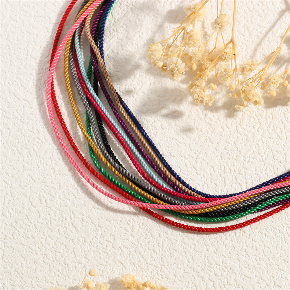 Preppy-Stil Einfacher Stil Einfarbig Kabel Handgemacht 18 Karat Vergoldet Frau Halsband display picture 4