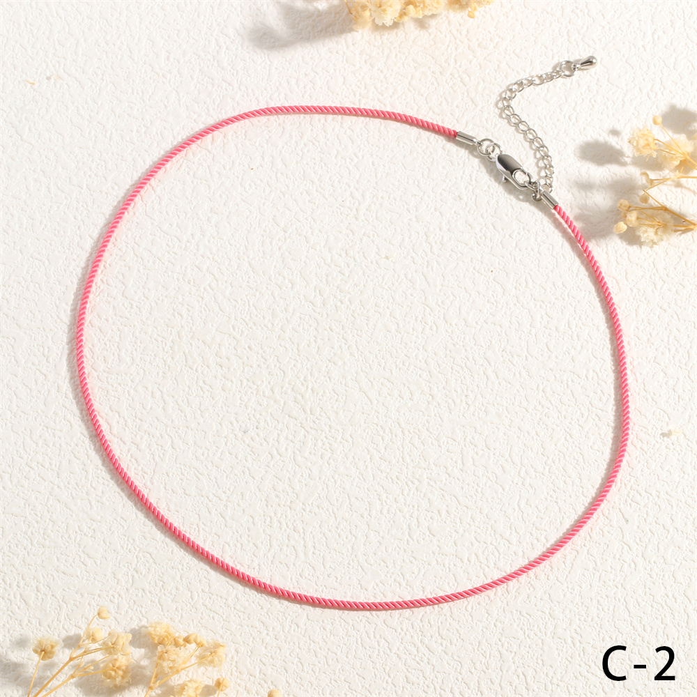 Preppy-Stil Einfacher Stil Einfarbig Kabel Handgemacht 18 Karat Vergoldet Frau Halsband display picture 13