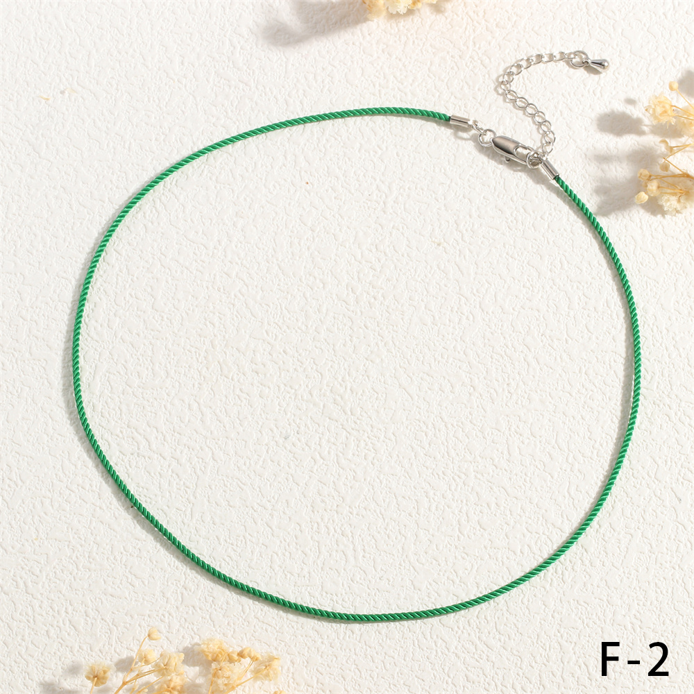 Preppy-Stil Einfacher Stil Einfarbig Kabel Handgemacht 18 Karat Vergoldet Frau Halsband display picture 19