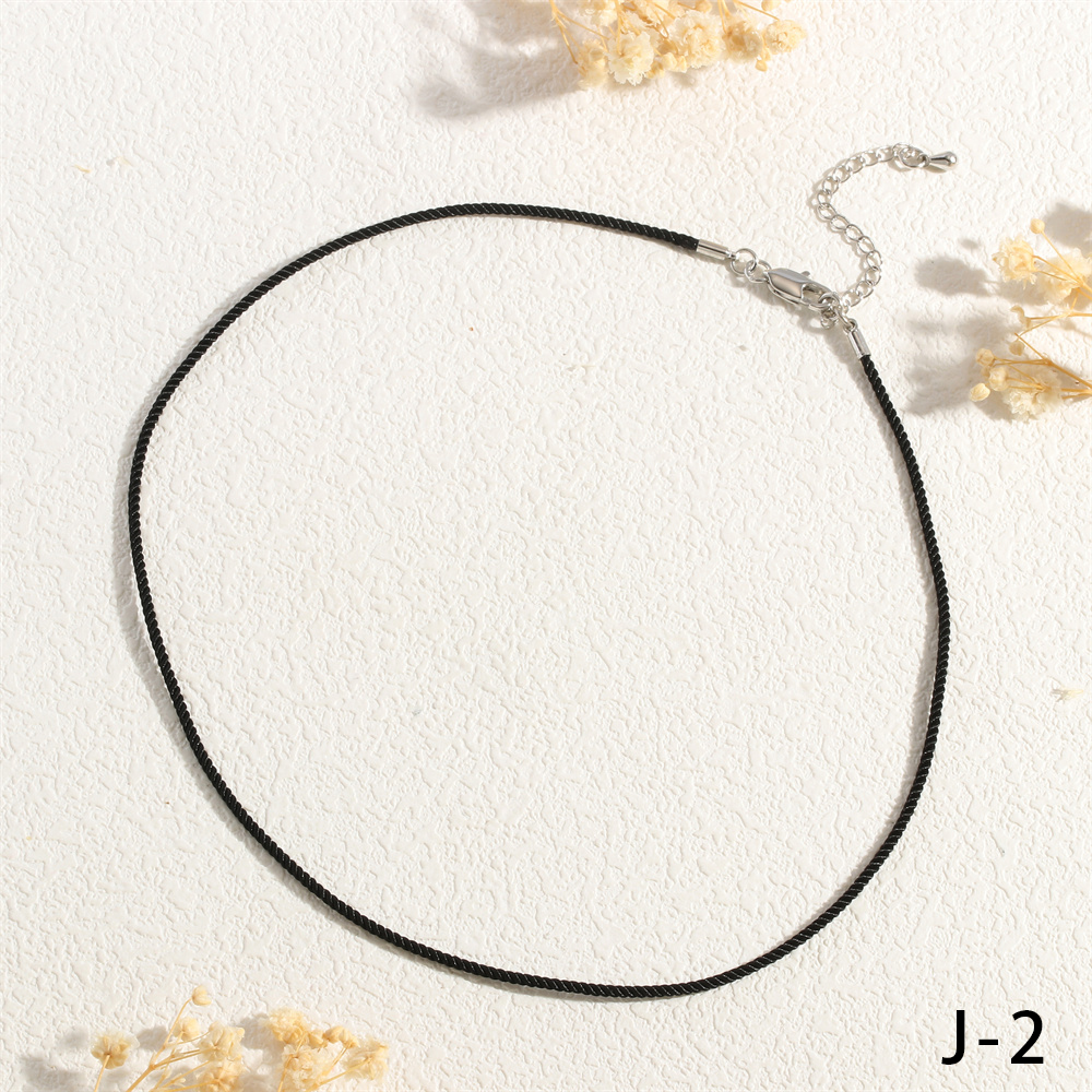 Preppy-Stil Einfacher Stil Einfarbig Kabel Handgemacht 18 Karat Vergoldet Frau Halsband display picture 27