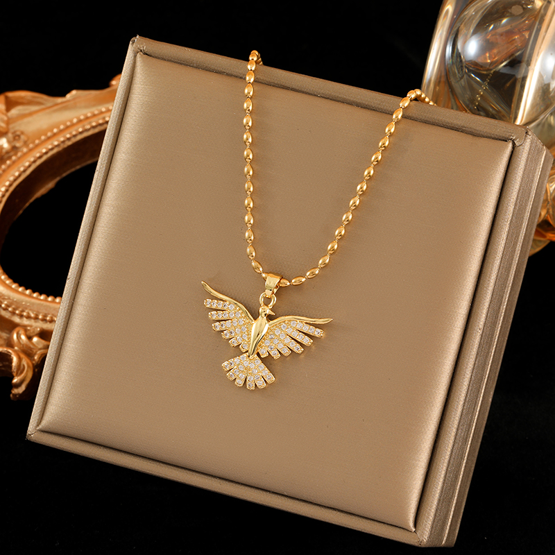 Wholesale Sweet Bird Stainless Steel Copper Inlay 18K Gold Plated Zircon Pendant Necklace display picture 3