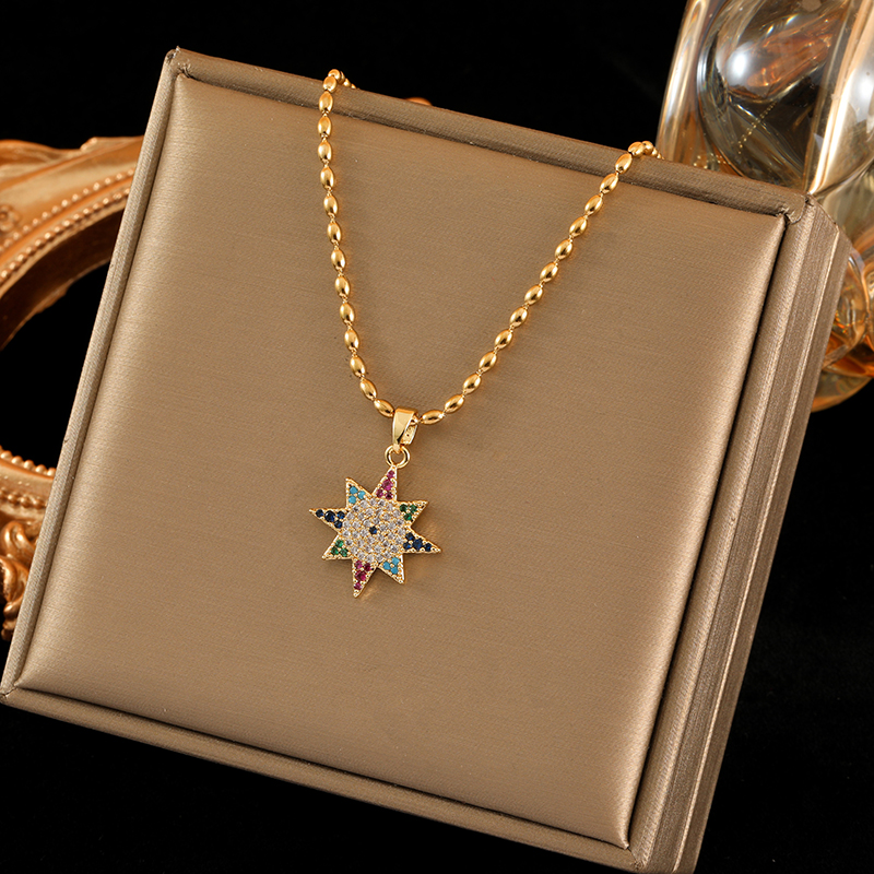 Wholesale Simple Style Star Stainless Steel Copper Inlay 18K Gold Plated Zircon Pendant Necklace display picture 3