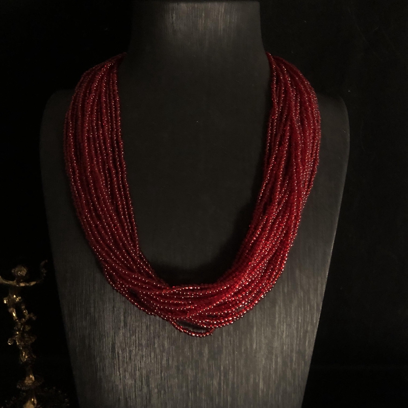 Vintage Style Solid Color Seed Bead Women's Necklace display picture 3