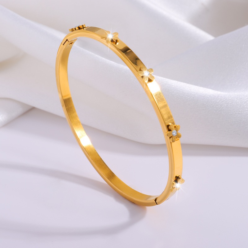 Style Vintage Rond Acier Inoxydable 304 Plaqué Or 18K Bracelet En Masse display picture 4