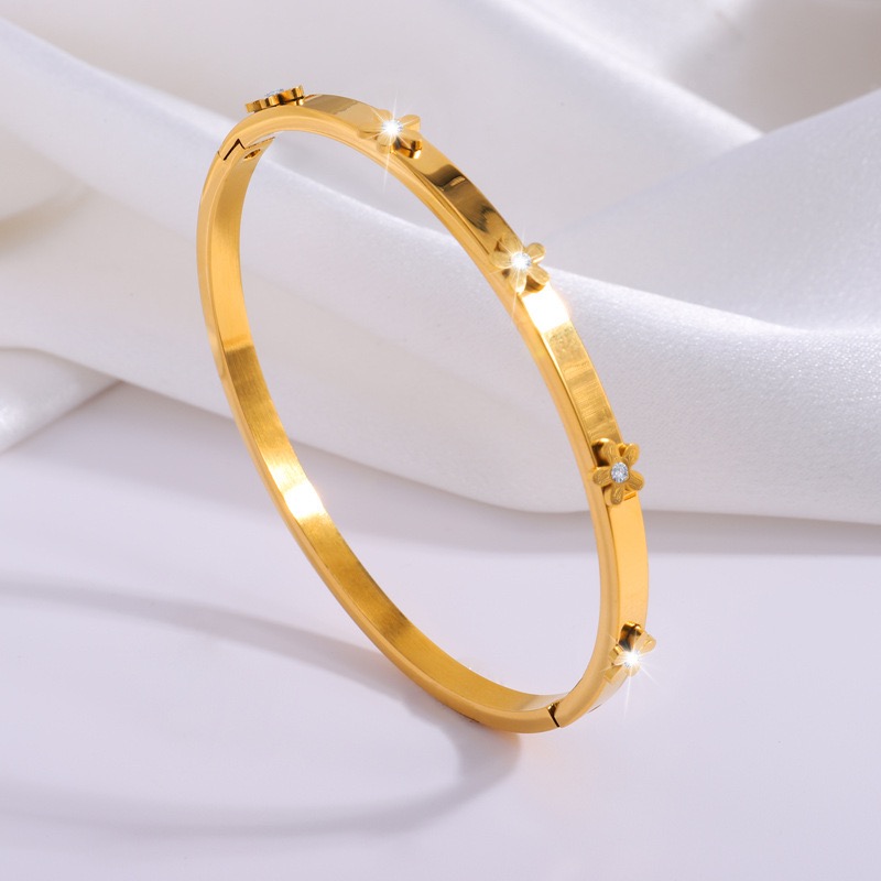 Vintage Style Round 304 Stainless Steel 18K Gold Plated Bangle In Bulk display picture 4