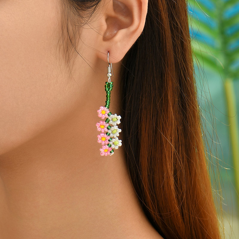 1 Pair Casual Sweet Flower Beaded Alloy Drop Earrings display picture 1