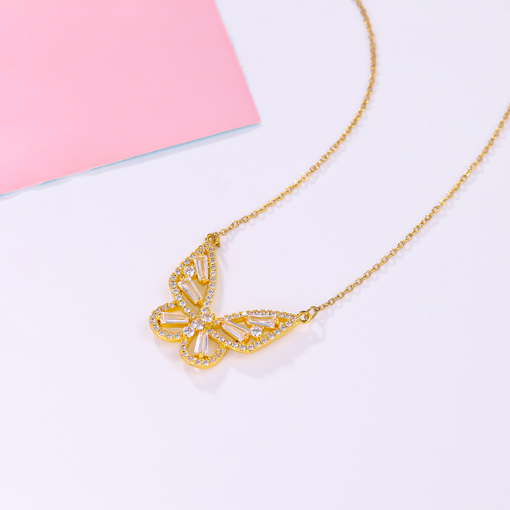 Elegant Butterfly Stainless Steel Artificial Gemstones Copper Inlay Zircon 18K Gold Plated Women's Pendant Necklace display picture 2