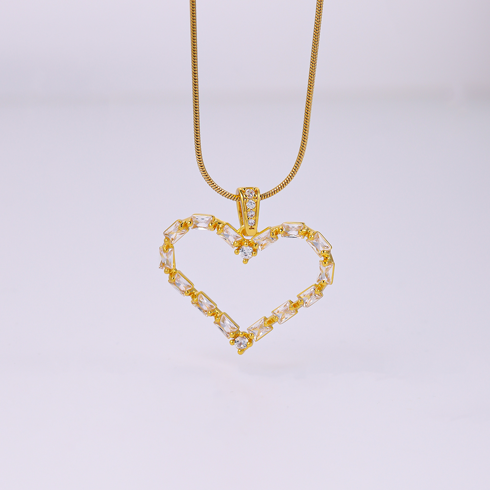 IG Style Heart Shape Artificial Gemstones Copper Inlay Zircon 18K Gold Plated Women's Pendant Necklace display picture 7