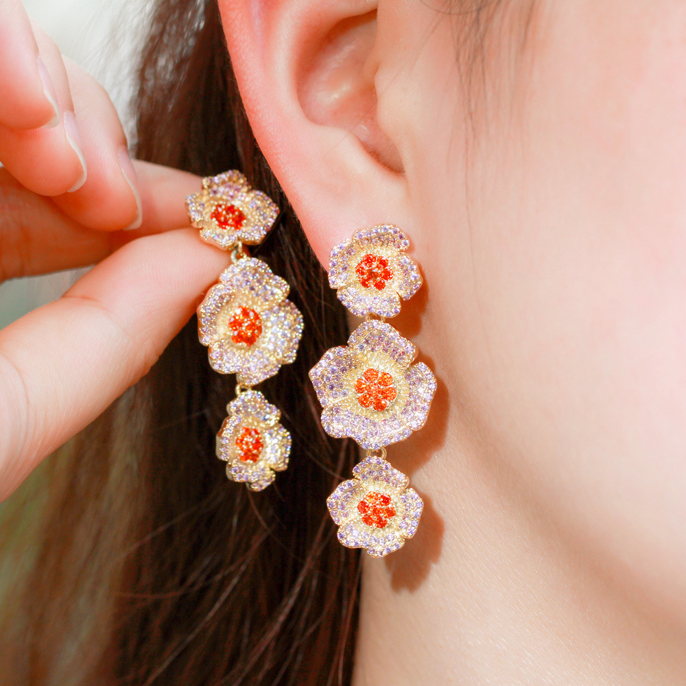 1 Pair Casual Vacation Flower Inlay Copper Zircon White Gold Plated Drop Earrings display picture 1