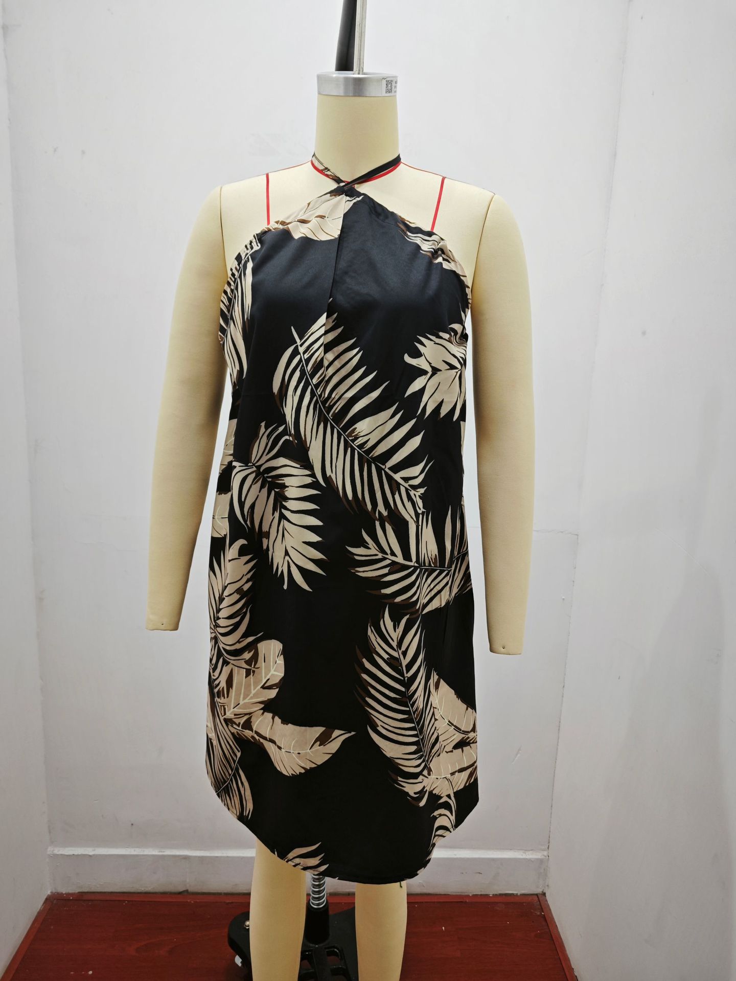 Vacation Leaves Flower Halter Neck Sleeveless Printing Polyester Knee-length A-line Skirt display picture 38