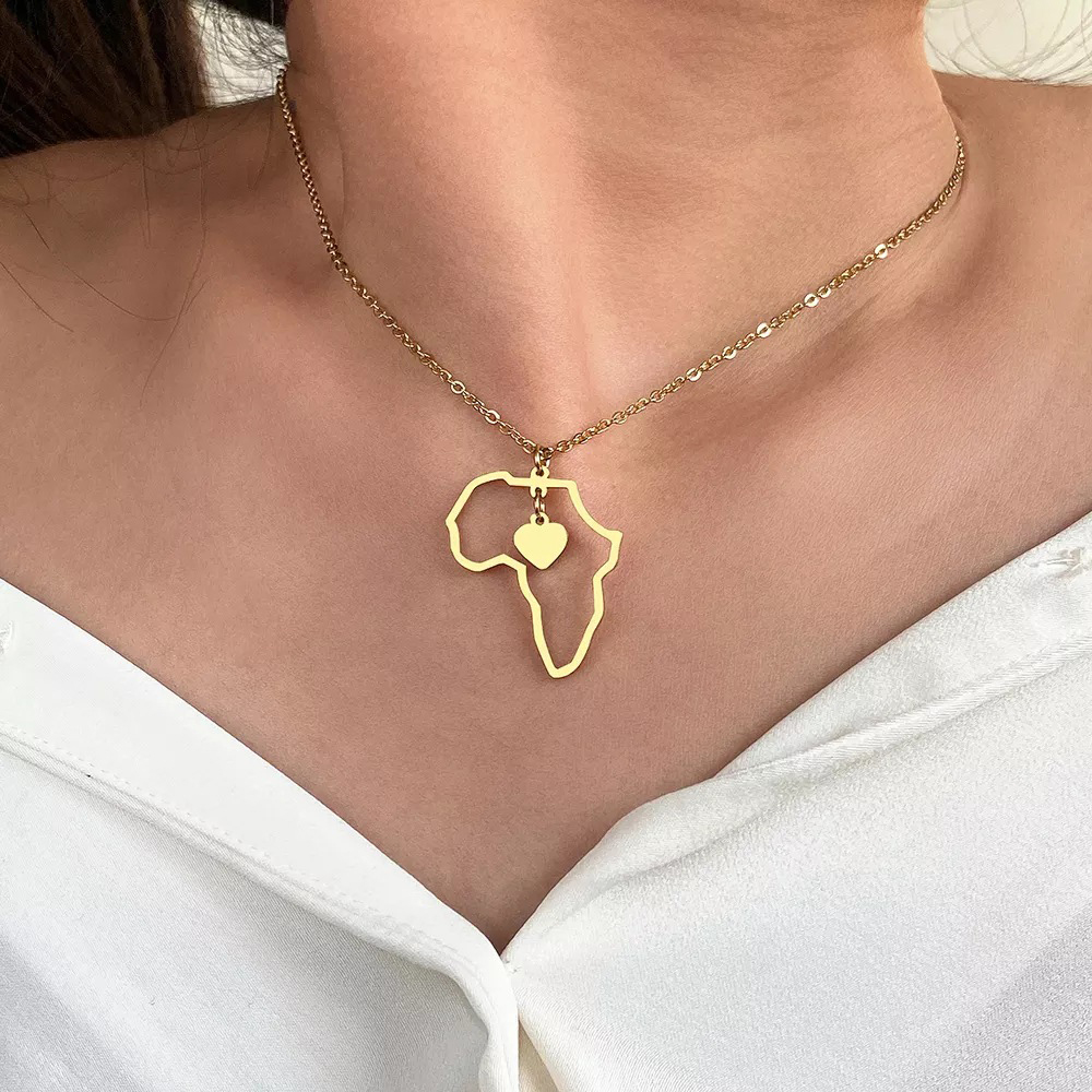 Simple Style Streetwear Map Heart Shape 304 Stainless Steel Asymmetrical Hollow Out 18K Gold Plated Unisex Pendant Necklace display picture 3