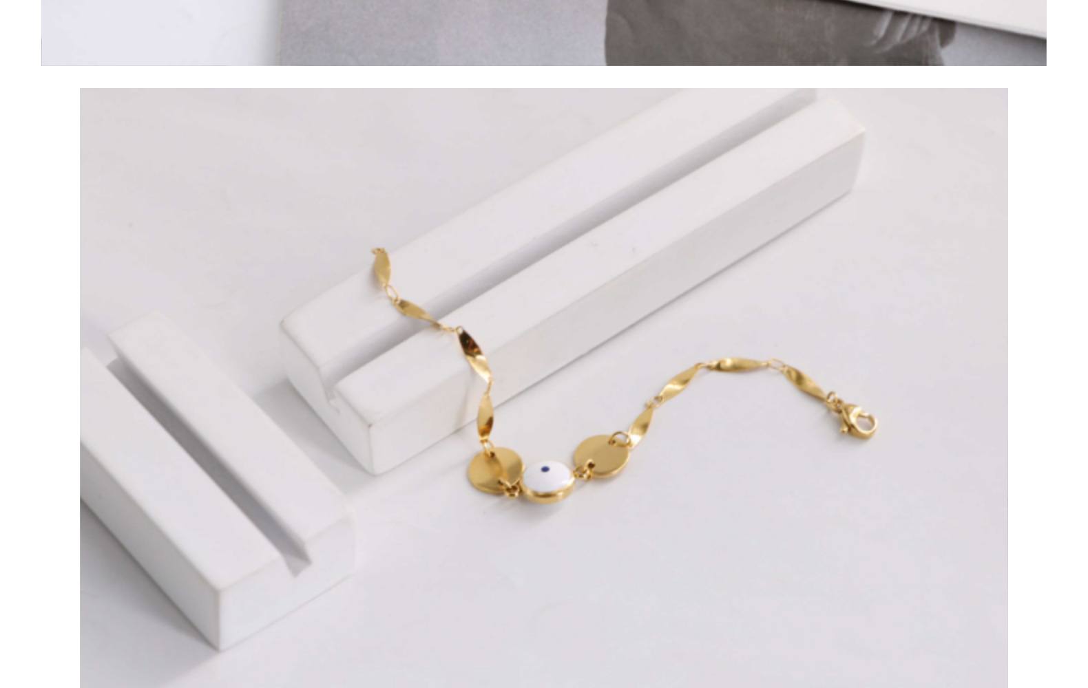Titanium Steel Gold Plated Simple Style Commute Solid Color Plating Bracelets display picture 2