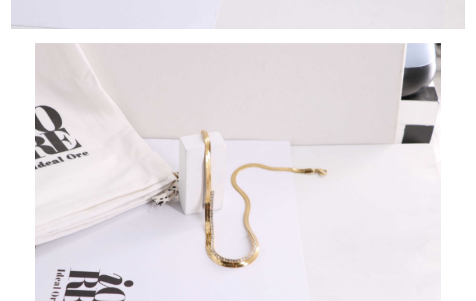 Acero Titanio Chapados en oro de 18k Estilo Simple Color Sólido Embutido Diamantes De Imitación Collar display picture 3