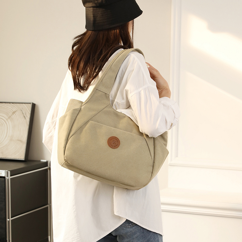 Women's Canvas Solid Color Vintage Style Square Zipper Shoulder Bag display picture 5