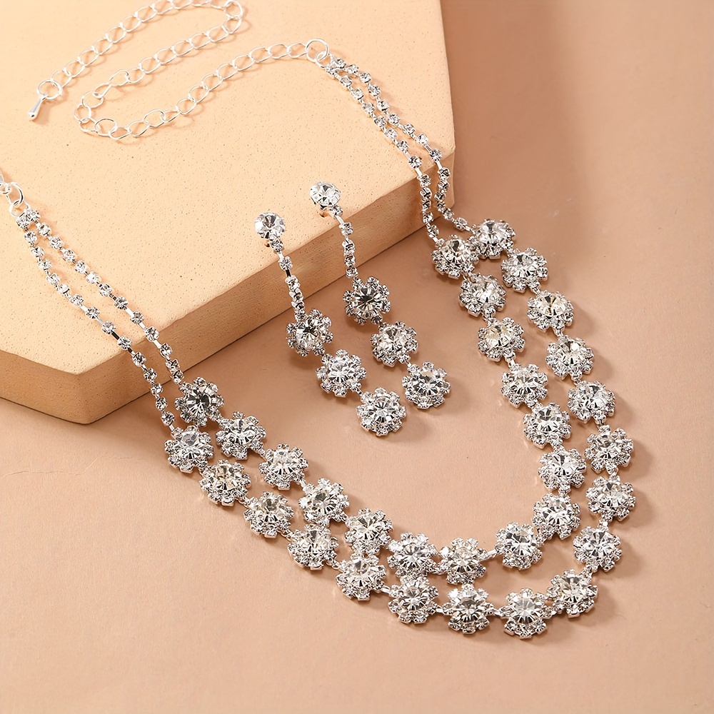 Copper Silver Plated Elegant Shiny Flower Patchwork Rhinestones Jewelry Set display picture 5