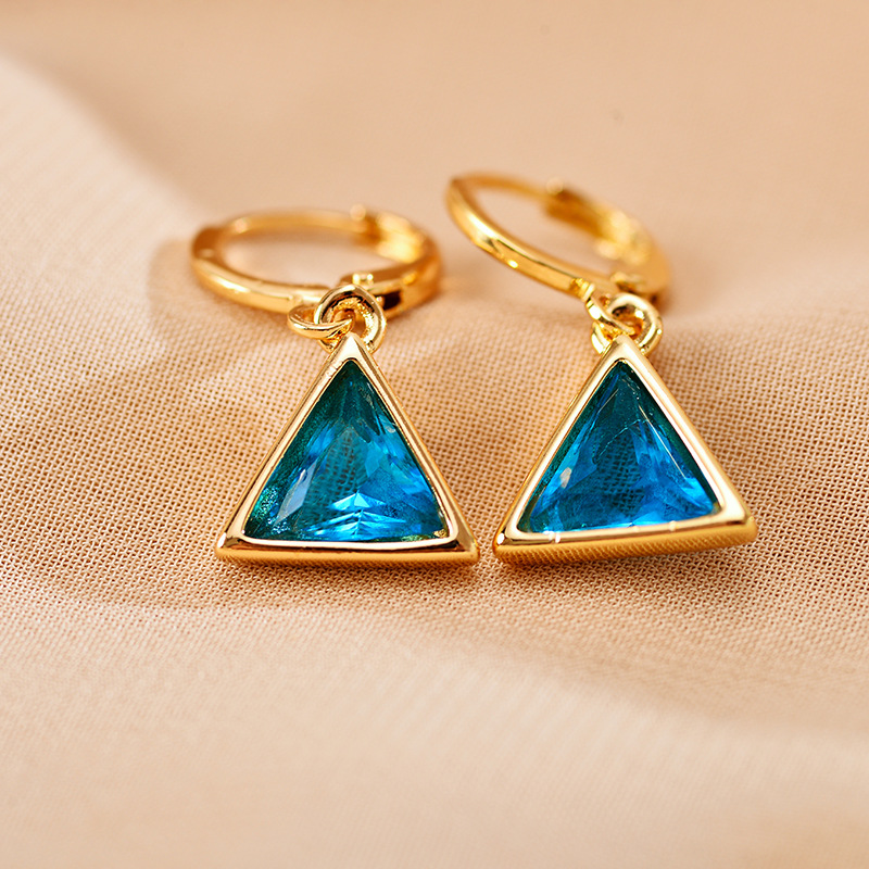 1 Pair Casual Elegant Simple Style Triangle Inlay Copper Zircon 18K Gold Plated Drop Earrings display picture 6