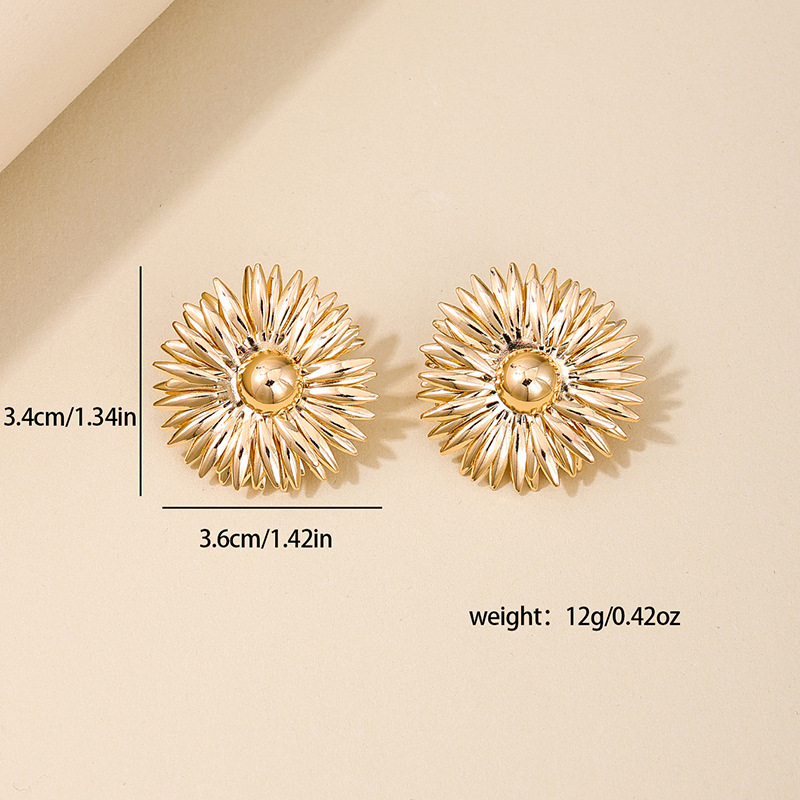 1 Pair IG Style Exaggerated Flower Plating Hollow Out Alloy Ear Studs display picture 2