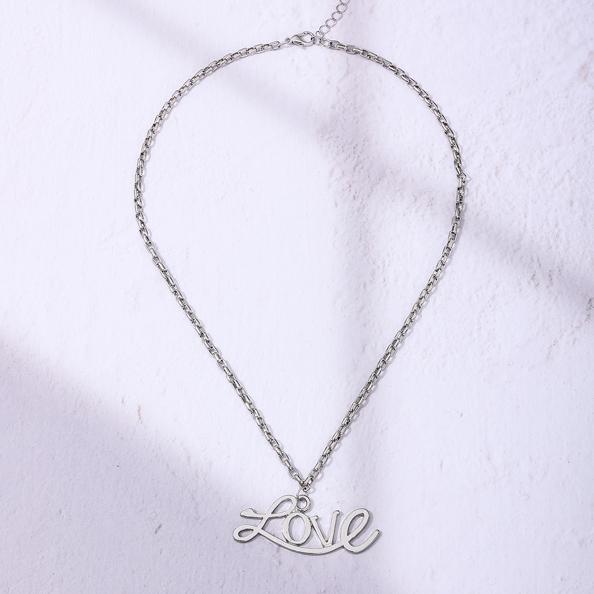 Classic Style Letter Ferroalloy Zinc Alloy Unisex Necklace display picture 1