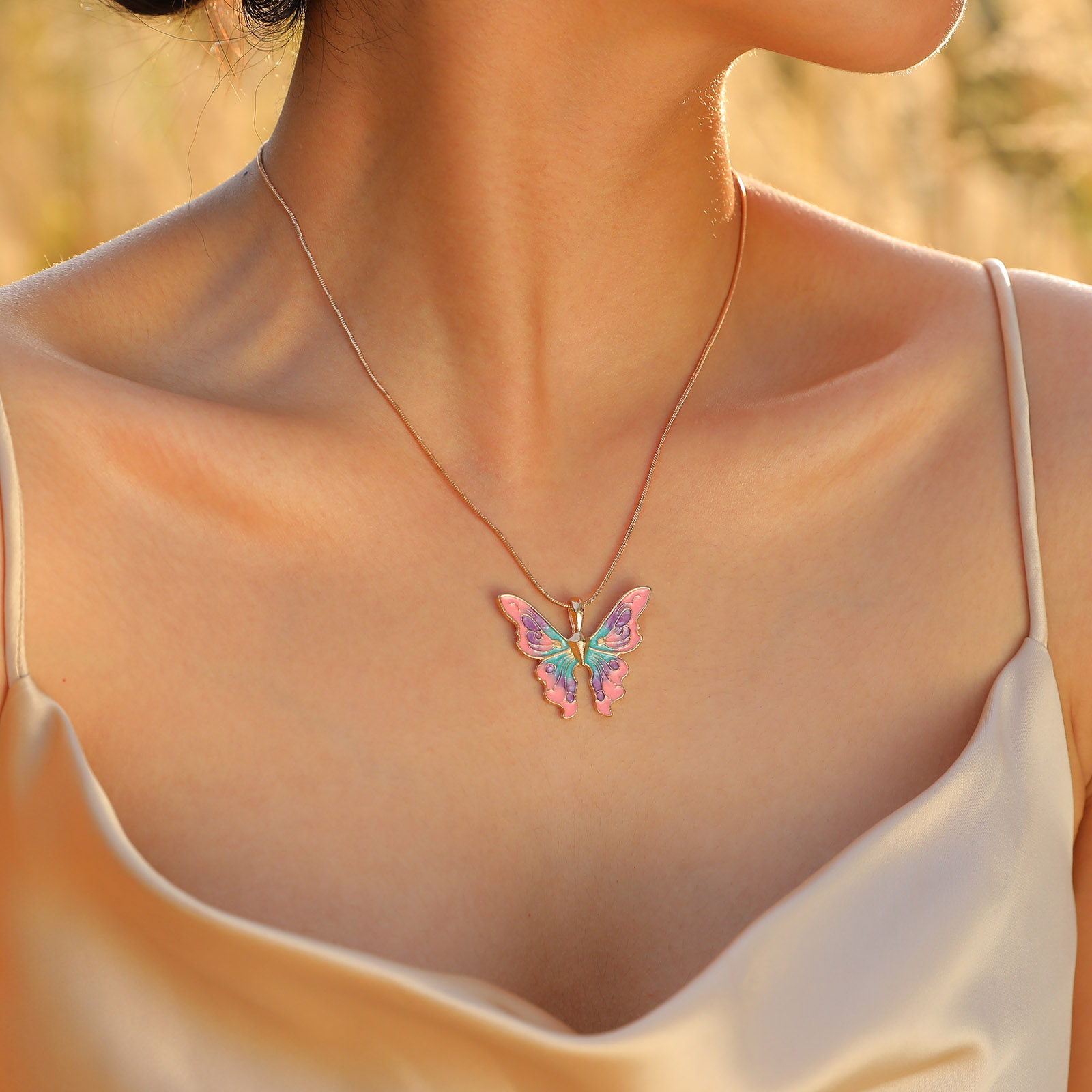 Acero Inoxidable Cobre Chapados en oro de 18k Pastoral Brillante Mariposa Circón Collar Colgante display picture 8