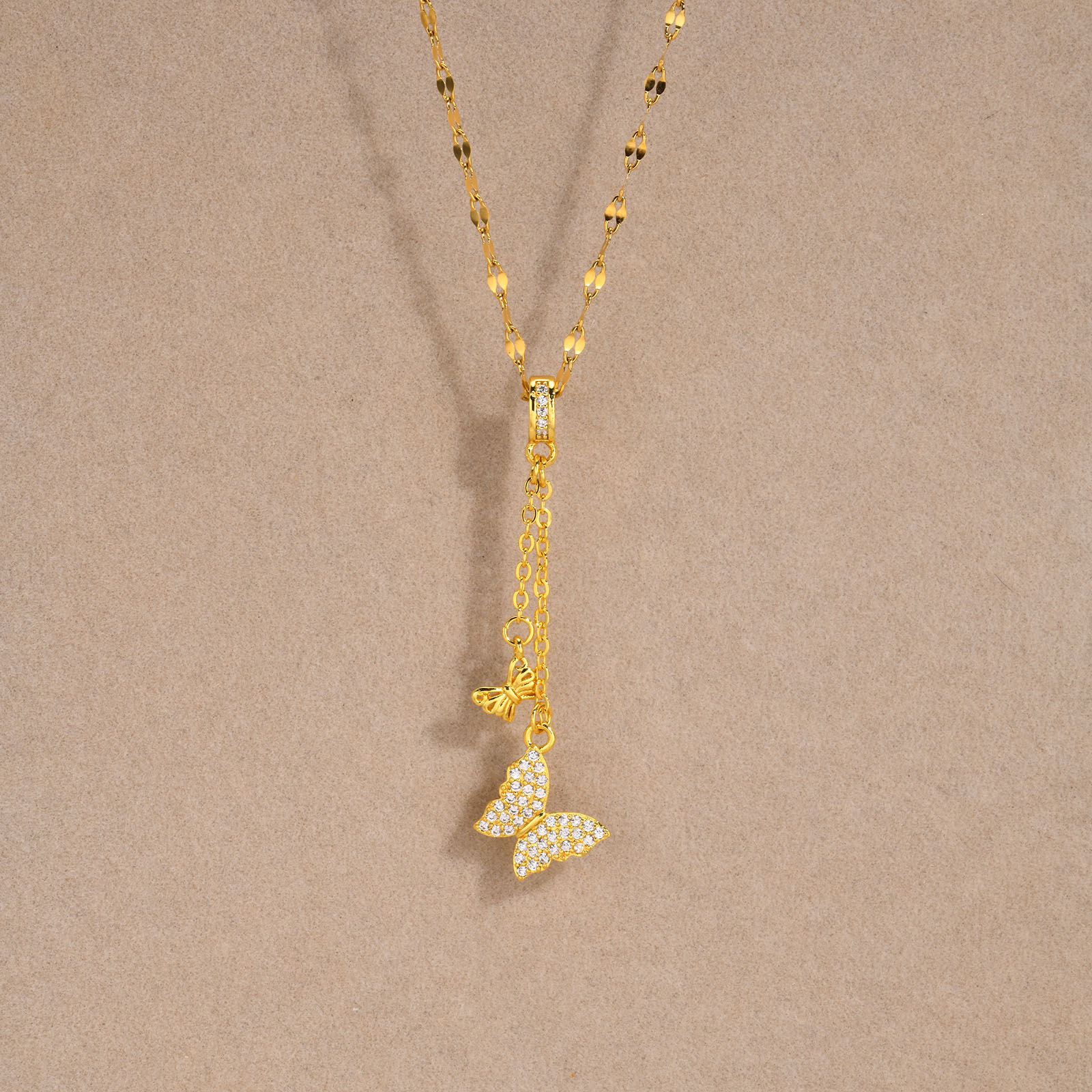 Acero Inoxidable Cobre Chapados en oro de 18k Pastoral Brillante Mariposa Circón Collar Colgante display picture 6