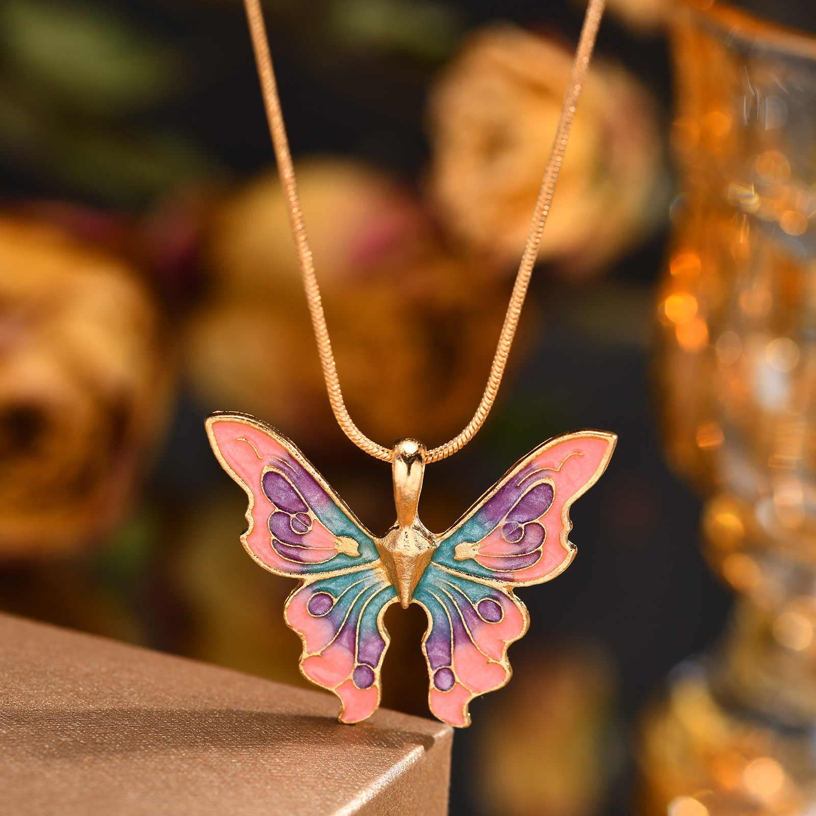Stainless Steel Copper 18K Gold Plated Pastoral Shiny Butterfly Zircon Pendant Necklace display picture 10
