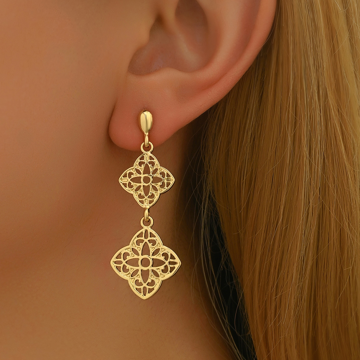 1 Pair Casual Glam Simple Style Argyle Hollow Out Alloy Zinc Drop Earrings display picture 2